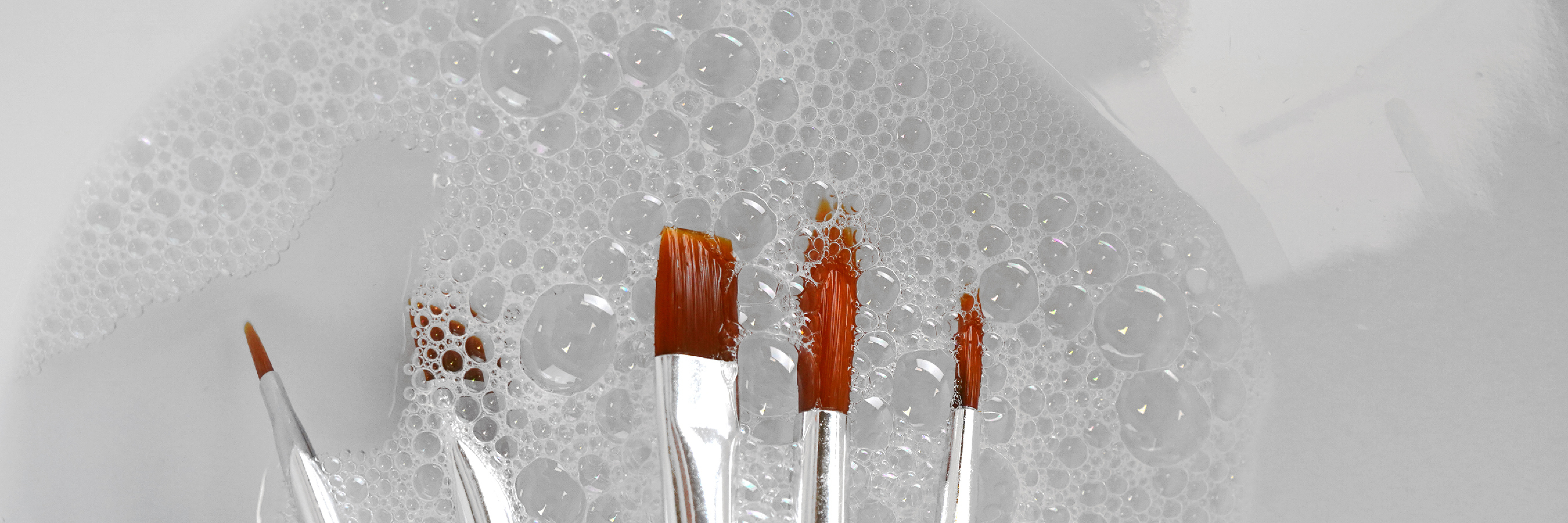 How to clean acrylic brushes