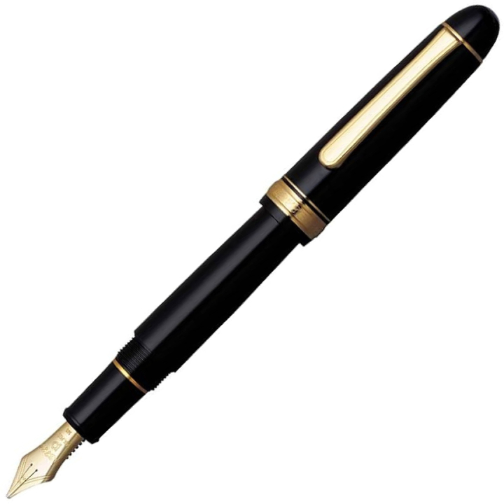 #3776 Century Fountain pen Black Gold Trim Music nib in the group Pens / Fine Writing / Fountain Pens at Pen Store (112519)