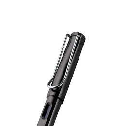 Safari Fountain pen Shiny black in the group Pens / Fine Writing / Fountain Pens at Pen Store (101903_r)