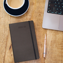 Diary 18M WeekNote Soft Cover Pocket Black  in the group Paper & Pads / Planners / 18-Month Planners at Pen Store (130879)