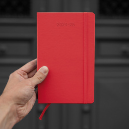 Diary 18M WeekNote Hard Cover Pocket Red in the group Paper & Pads / Planners / 18-Month Planners at Pen Store (130895)