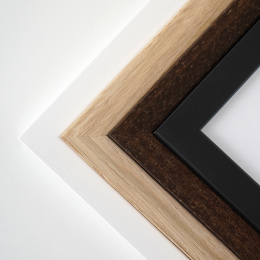 White Wooden Frame 13x18 cm in the group Hobby & Creativity / Organize / Frames / White frames at Pen Store (135090)