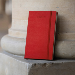 Diary 18M WeekNote Hard Cover Pocket Red in the group Paper & Pads / Planners / 18-Month Planners at Pen Store (135601)