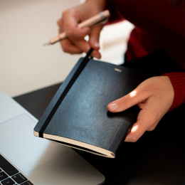 Diary 12M Weekly Notebook 2026 Softcover Large Black in the group Paper & Pads / Planners / 12-Month Planners at Pen Store (136111)