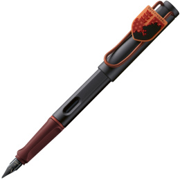 Safari Fountain Pen Gryffindor in the group Pens / Fine Writing / Fountain Pens at Pen Store (136186_r)