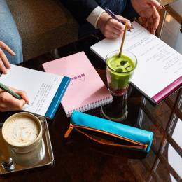 Block Plum No.18 A4 Ruled in the group Paper & Pads / Note & Memo / Writing & Memo Pads at Pen Store (138121)